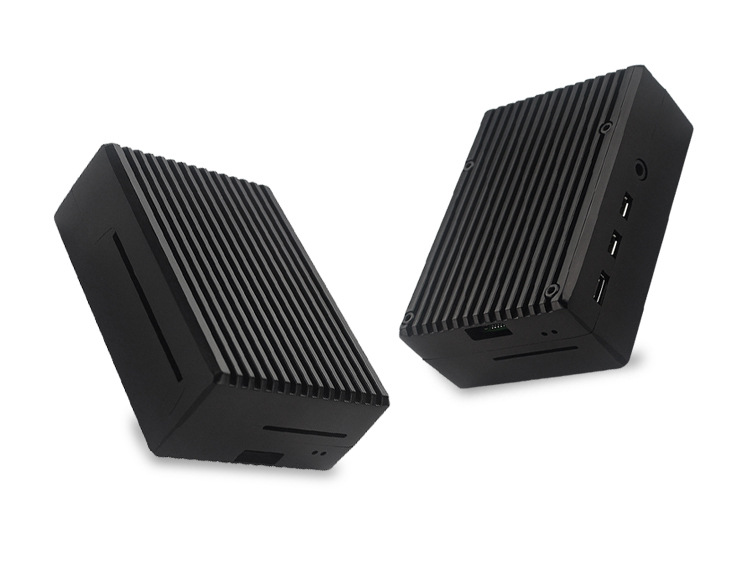 Raspberry Pi 4 Model B用、全ポートへの - Pi 4 Case のレビューと価格